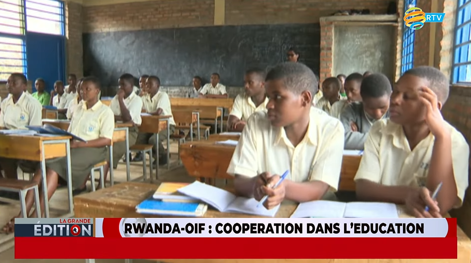 Les enseignant(e)s volontaires étaient les invité(e)s de RwandaTV ...